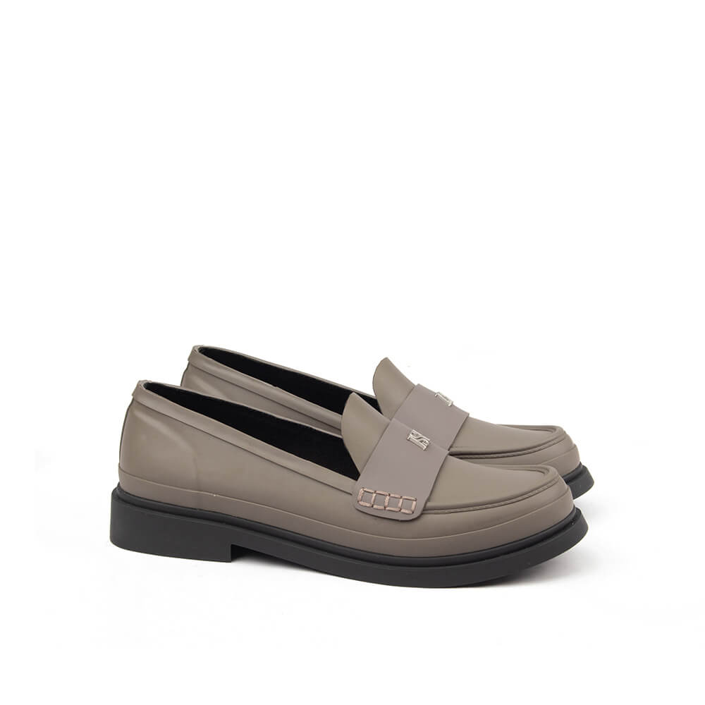 Howard Shawn Women's Chunky Platform Penny Loafers – HS Logo Slip-On Leather Loafer Shoes