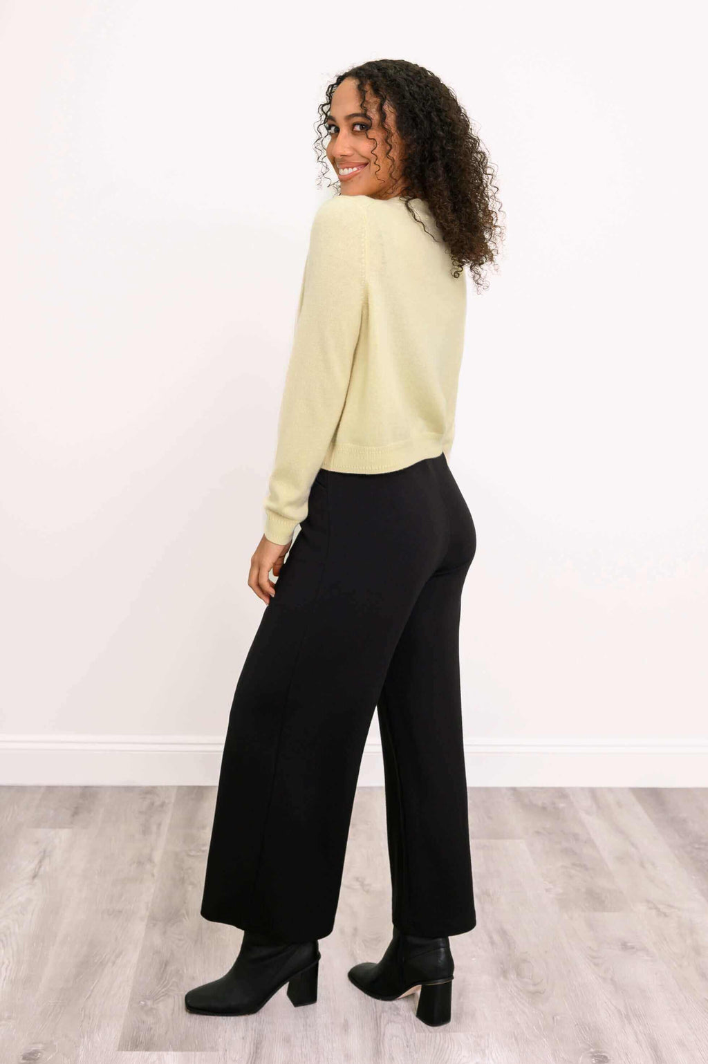 Isabella Cardigan, Marigold, Cashmere
